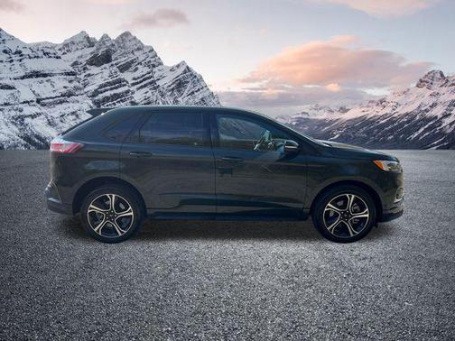 2024 Ford Edge ST