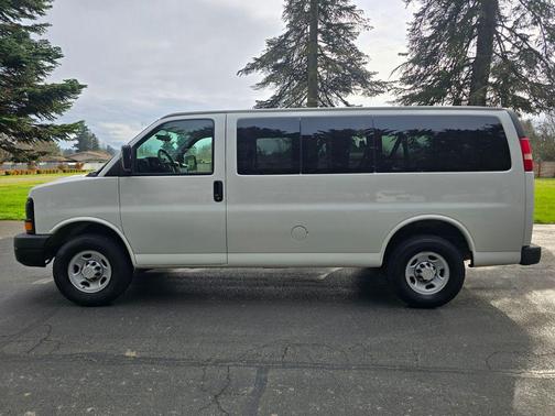 2009 Chevrolet Express 2500 Cargo