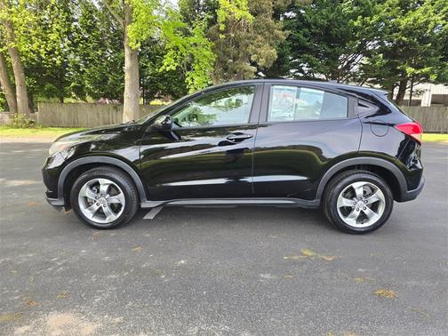 2017 Honda HR-V LX