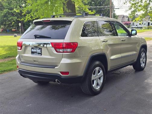 2011 Jeep Grand Cherokee Laredo