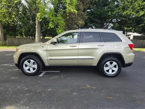 2011 Jeep Grand Cherokee Laredo