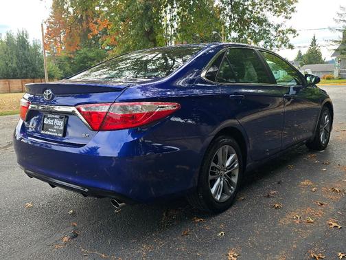 2015 Toyota Camry SE