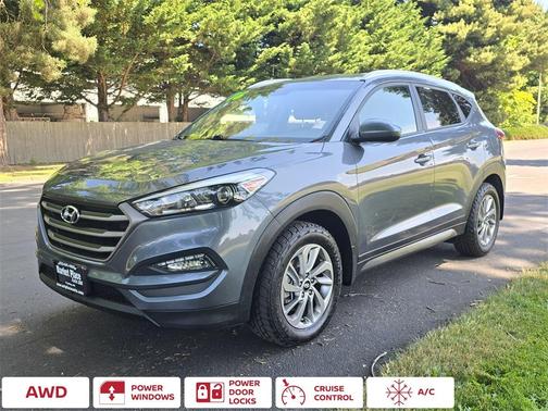 2016 Hyundai TUCSON SE