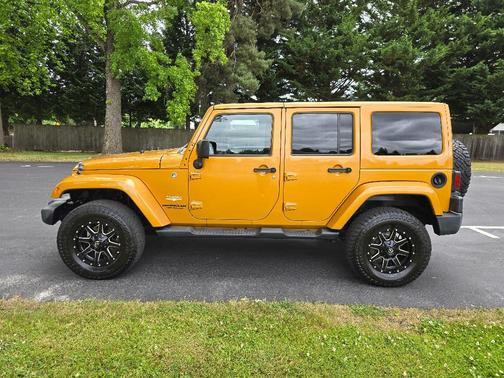 2014 Jeep Wrangler Unlimited Sahara