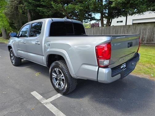 2017 Toyota Tacoma TRD Sport