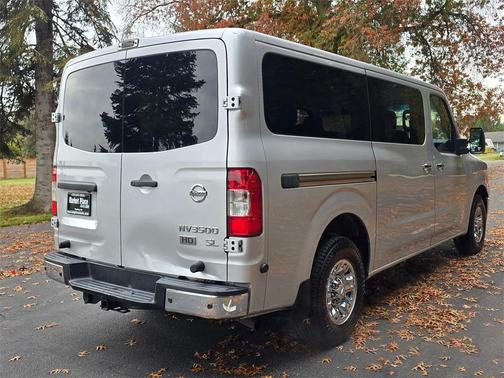 2013 Nissan NV Passenger NV3500 HD SL V8