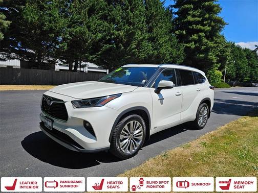 2021 Toyota Highlander Hybrid Platinum