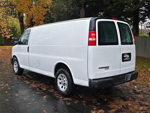 2011 Chevrolet Express 1500 Work Van