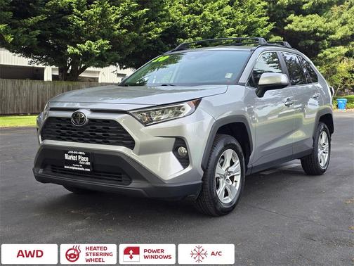 2020 Toyota RAV4 XLE
