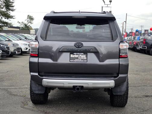 Magnetic Gray Metallic 2018 Toyota 4Runner TRD Off Road Premium