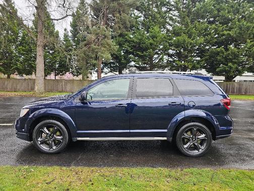 2020 Dodge Journey Crossroad