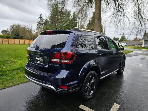 2020 Dodge Journey Crossroad