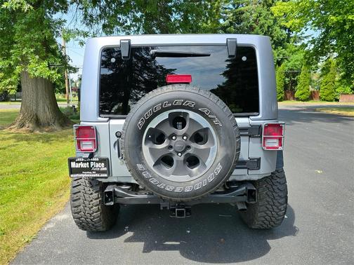 2014 Jeep Wrangler Sahara