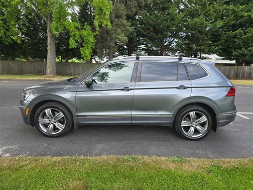 2018 Volkswagen Tiguan 2.0T SEL Premium