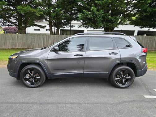 2017 Jeep Cherokee Altitude
