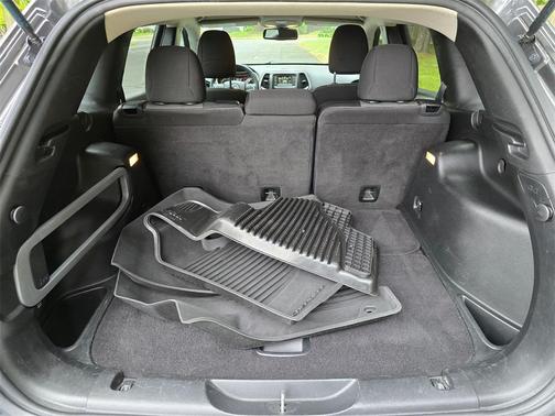 2017 Jeep Cherokee Altitude