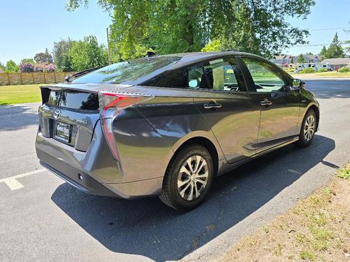 2017 Toyota Prius One