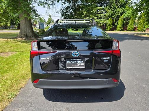 2019 Toyota Prius L
