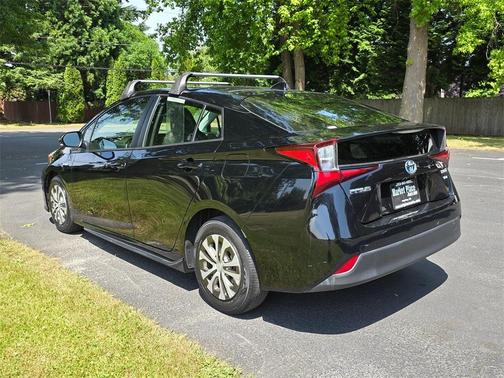 2019 Toyota Prius L