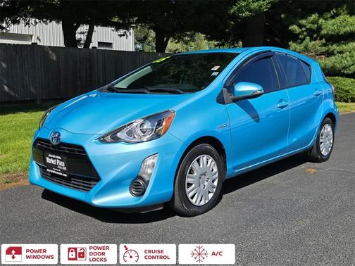 2015 Toyota Prius c Two