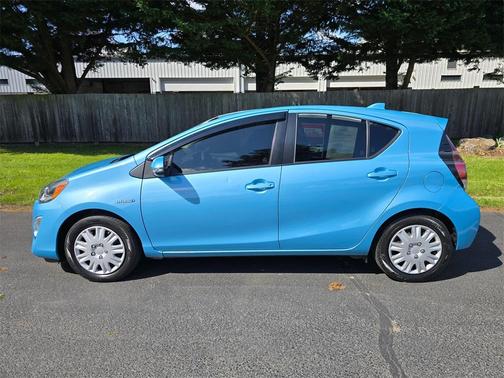 2015 Toyota Prius c Two