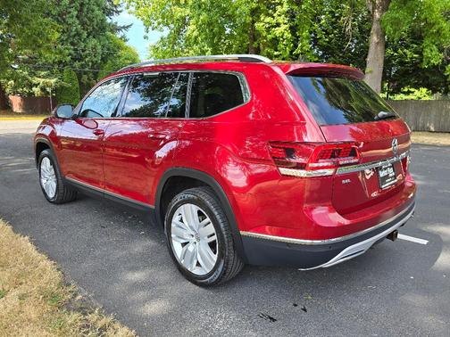 2018 Volkswagen Atlas 3.6L SEL Premium