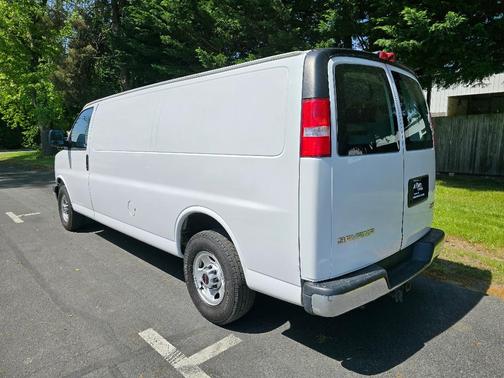2017 GMC Savana 2500 Work Van
