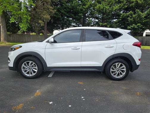 2018 Hyundai TUCSON SE