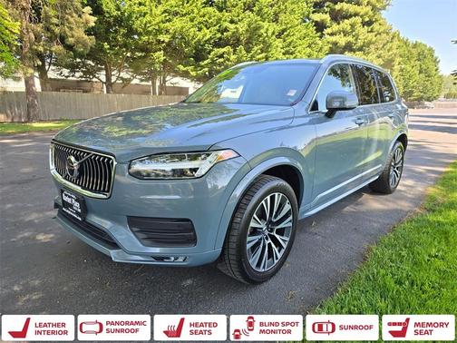2020 Volvo XC90 T5 Momentum 7 Passenger