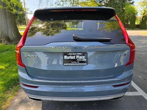 2020 Volvo XC90 T5 Momentum 7 Passenger