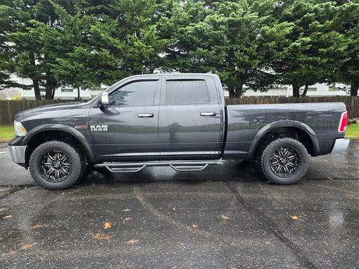 2016 RAM 1500 Laramie