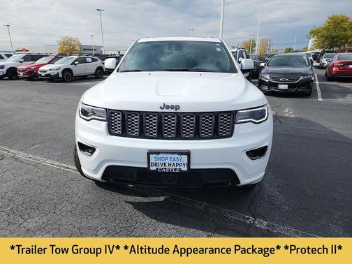 2022 Jeep Grand Cherokee Laredo
