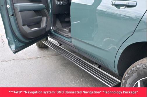 2025 GMC Yukon 4WD AT4