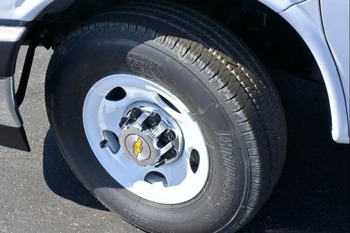 2025 Chevrolet Express 2500 RWD 2500 Extended Wheelbase WT