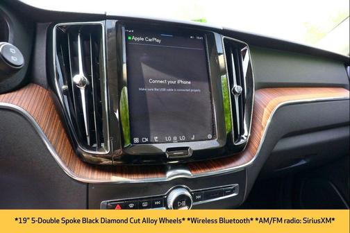 2023 Volvo XC60 Recharge Plug-In Hybrid T8 Plus Dark Theme