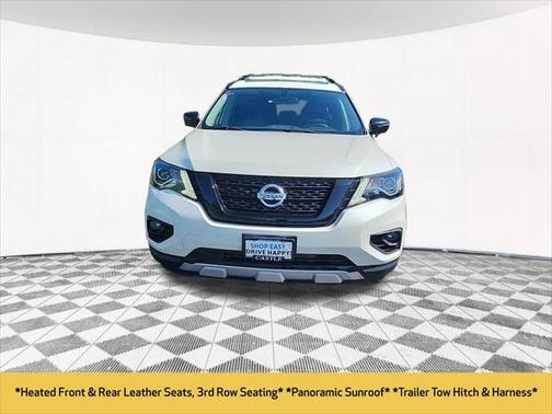 2019 Nissan Pathfinder SL