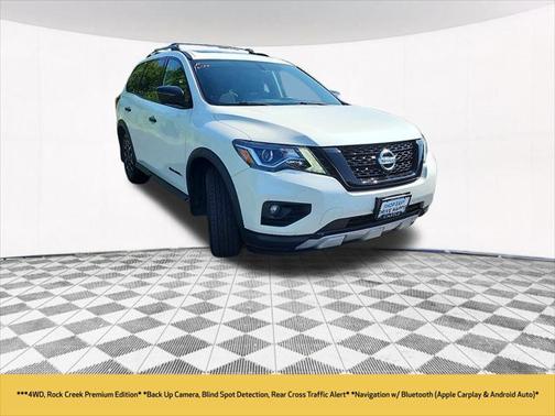 2019 Nissan Pathfinder SL