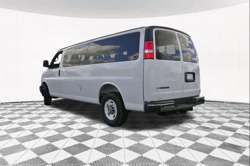 2025 Chevrolet Express 3500 RWD 3500 Extended Wheelbase LT