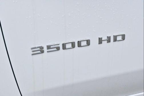 2025 Chevrolet Silverado 3500 WT