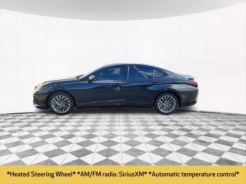 2025 Lexus ES 300h Ultra Luxury