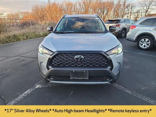 2025 Toyota Corolla Cross LE