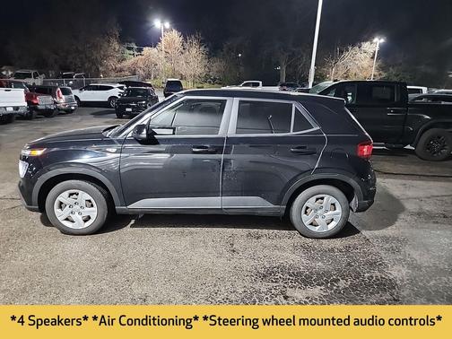 2020 Hyundai VENUE SE