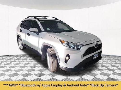 2020 Toyota RAV4 Hybrid XLE