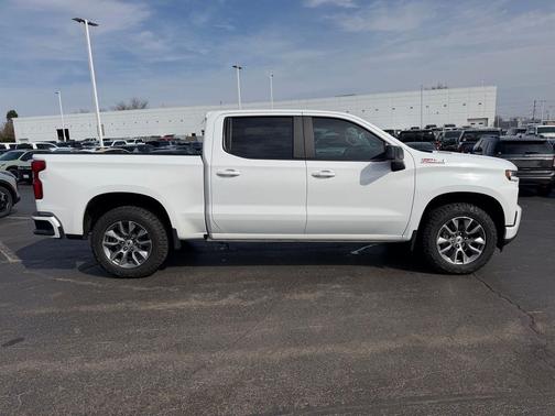 Summit White 2021 Chevrolet Silverado 1500 RST