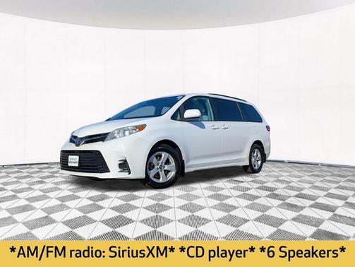 2019 Toyota Sienna LE