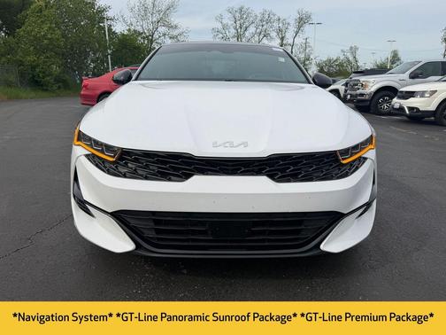 Glacial White Pearl 2024 Kia K5 GT-Line