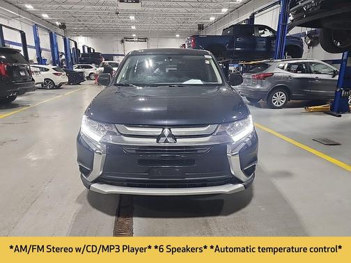 2017 Mitsubishi Outlander ES