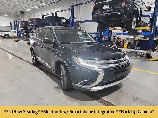 2017 Mitsubishi Outlander ES