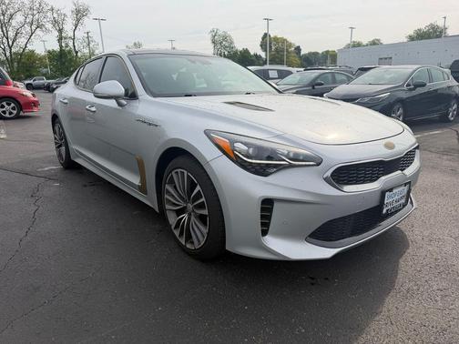 Silky Silver 2018 Kia Stinger Premium