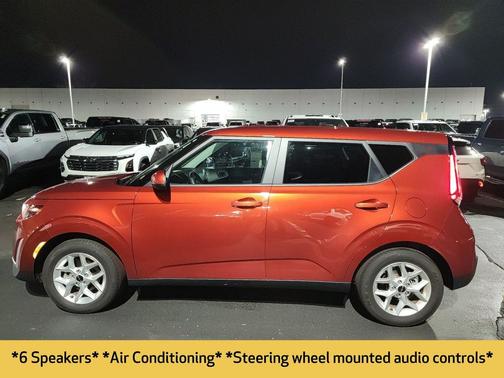 2023 Kia Soul LX